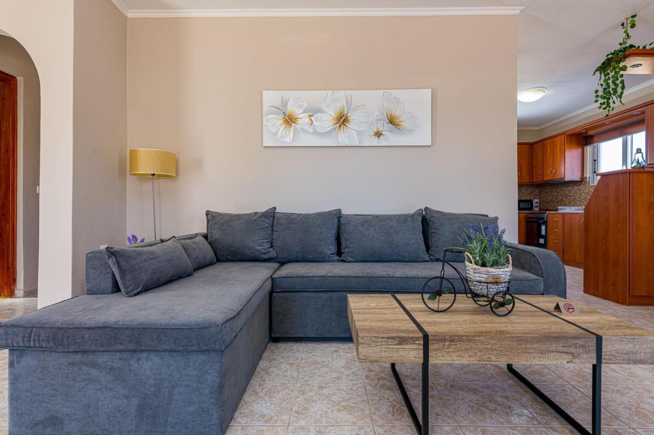 Blossom Villa Laganas Bagian luar foto